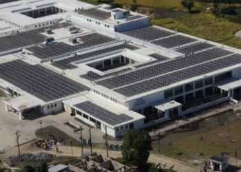 Det största sjukhuset drivs med solenergi