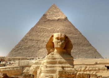 Le Sphinx et la pyramide de Guizeh